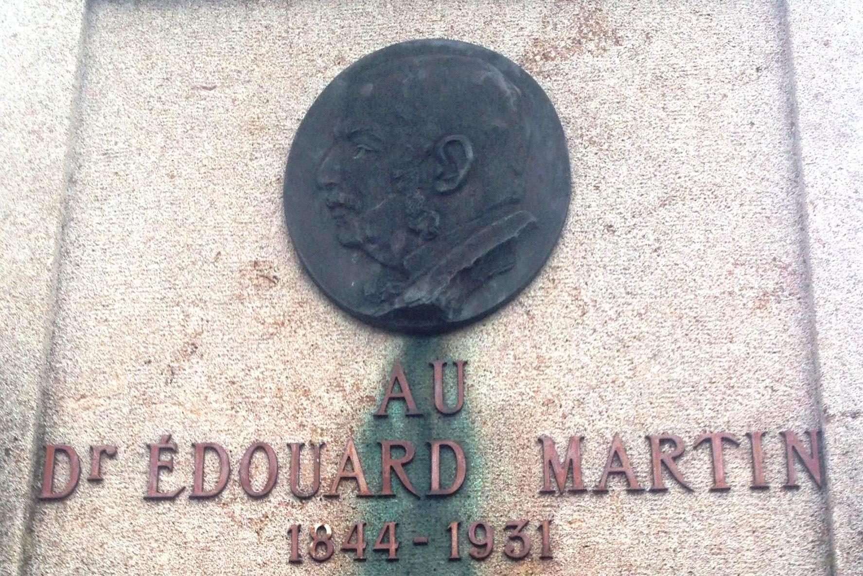 Edouard%20Martin%27s%20memorial%20fountain%2C%20Geneva%20%28by%20Mariarita%20Trapani%29%20%284%29.JPG